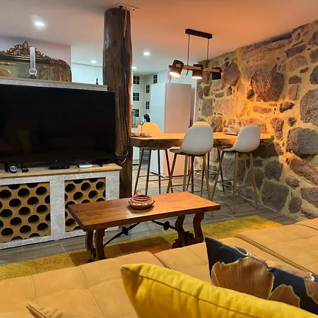 Casa Da Barragem Feriehus *